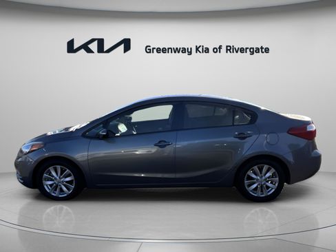 Used 2016 Kia Forte LX w/ LX Popular Plus Package image 4