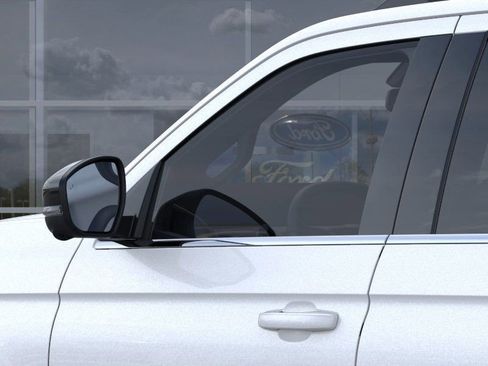 New 2026 Ford Expedition Active image 22