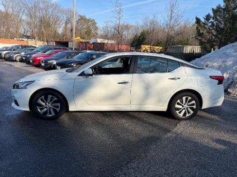 Used 2019 Nissan Altima 2.5 S image 2