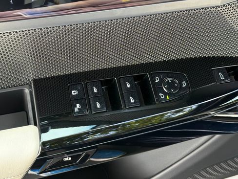 Certified 2023 BMW 740i w/ Executive Package RWD image 13