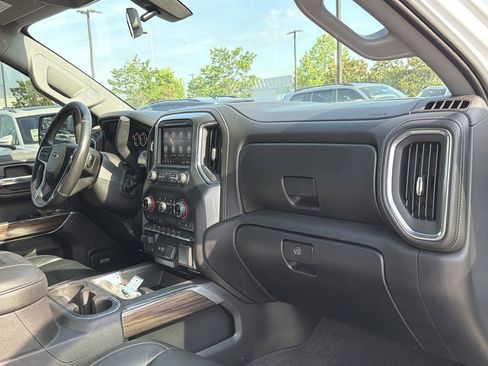 Used 2020 Chevrolet Silverado 1500 RST AWD/4WD image 18