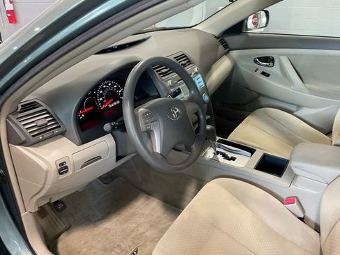 Used 2007 Toyota Camry LE image 9