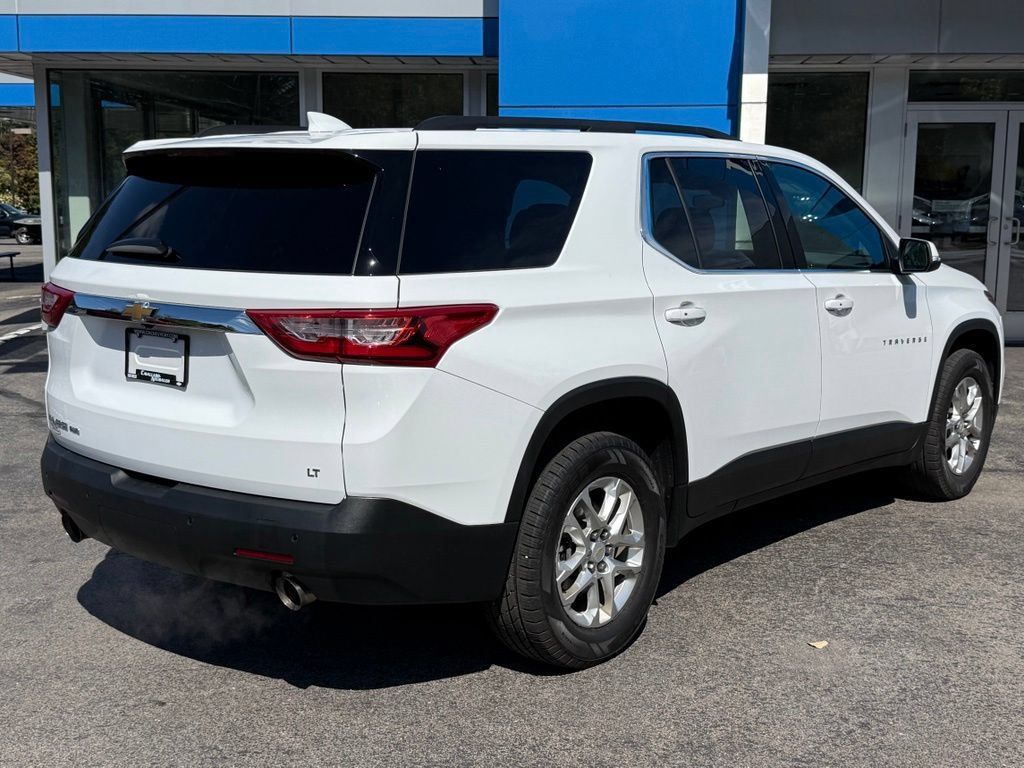 Used 2021 Chevrolet Traverse LT AWD/4WD image 5