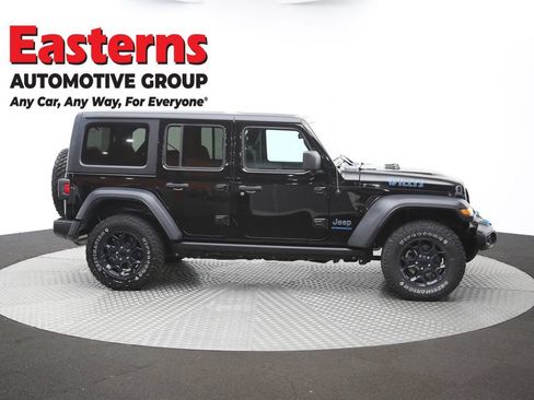 Used 2023 Jeep Wrangler Unlimited w/ Convenience Group AWD/4WD image 46