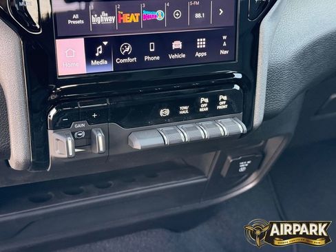 New 2026 RAM 3500 Tradesman AWD/4WD image 18