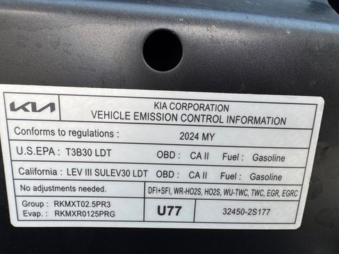 Used 2024 Kia Sportage EX FWD image 21