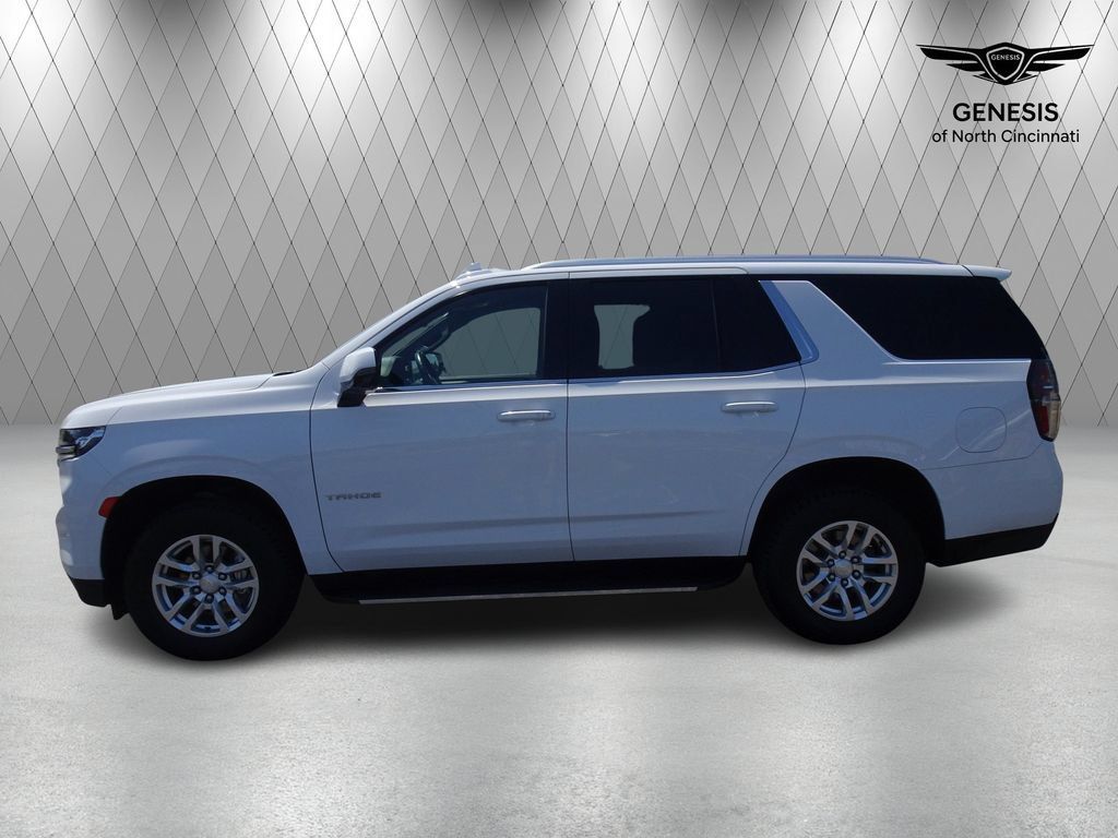 Used 2022 Chevrolet Tahoe LT w/ Luxury Package AWD/4WD image 2