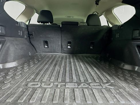 Used 2023 Subaru Outback Premium image 28