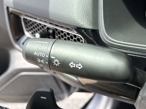 Used 2025 Honda Civic Sport image 33