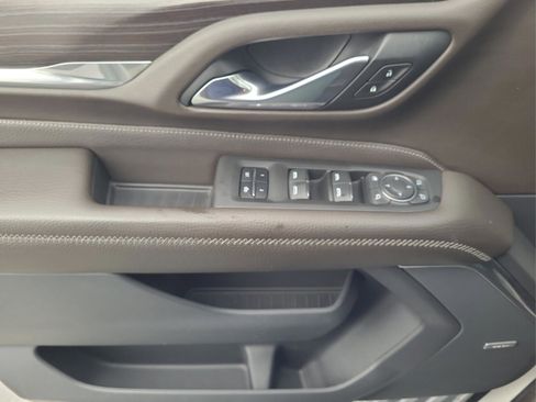 Used 2021 GMC Yukon Denali w/ Denali Premium Package image 29