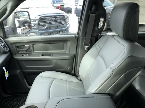 New 2026 RAM 2500 Tradesman w/ Chrome Appearance Group image 30