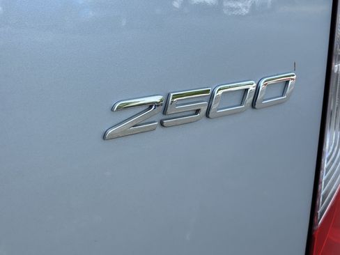 Used 2025 Mercedes-Benz Sprinter 2500 image 12