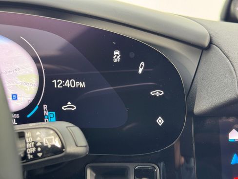 Used 2025 Porsche Taycan 4S w/ Premium Package image 24