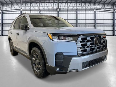 New 2026 Honda Pilot TrailSport image 9