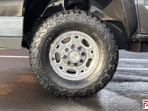 Used 2005 Chevrolet Silverado 2500 LT w/ Heavy-Duty Power Package image 31