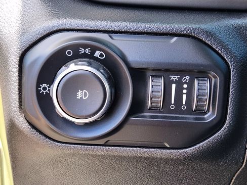 Used 2021 Jeep Wrangler Sport AWD/4WD image 14