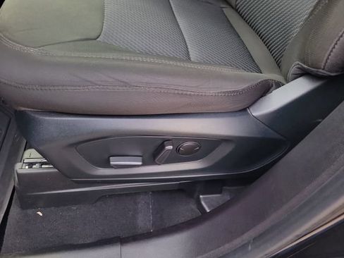 Used 2022 Ford Explorer XLT RWD image 16