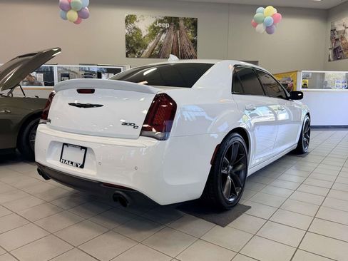 Used 2023 Chrysler 300 C image 20