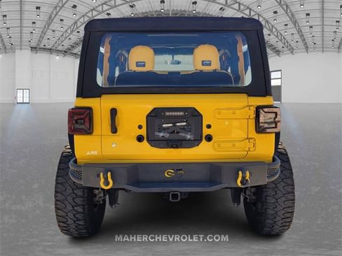 Used 2019 Jeep Wrangler Sport image 6