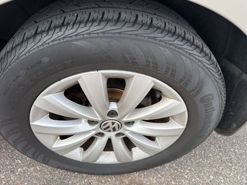 Used 2013 Volkswagen Passat Wolfsburg Edition image 11