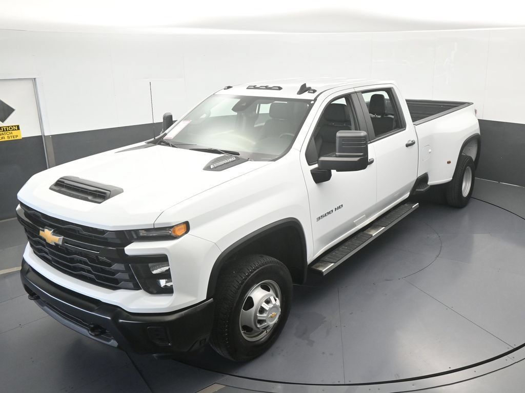 Used 2026 Chevrolet Silverado 3500 W/T AWD/4WD image 42