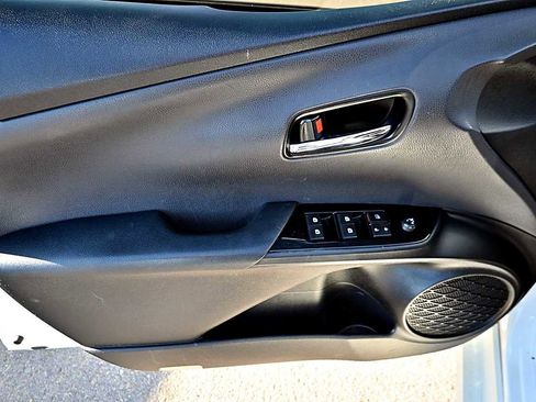 Used 2016 Toyota Prius Two FWD image 16
