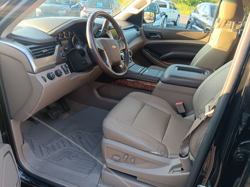 Used 2015 Chevrolet Suburban LTZ AWD/4WD image 9