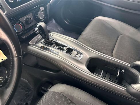 Used 2019 Honda HR-V Sport image 19
