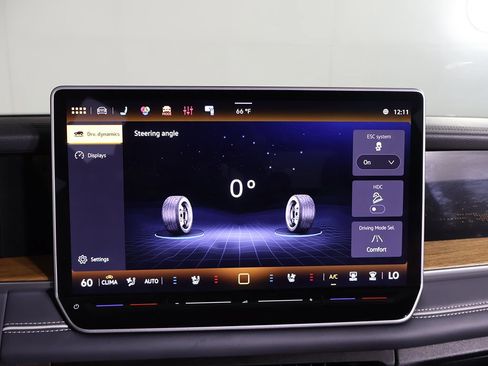 Used 2026 Volkswagen Tiguan SEL R-Line AWD/4WD image 54
