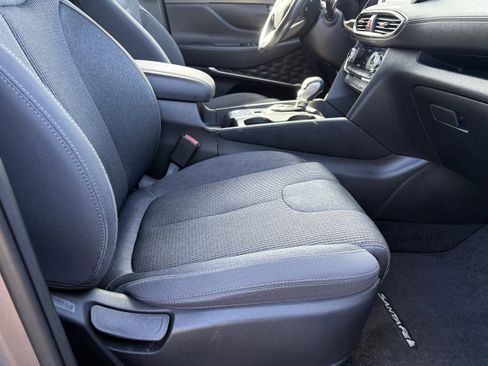 Used 2019 Hyundai Santa Fe SEL image 29