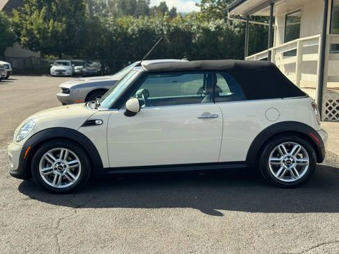 Used 2012 MINI Cooper Convertible image 4