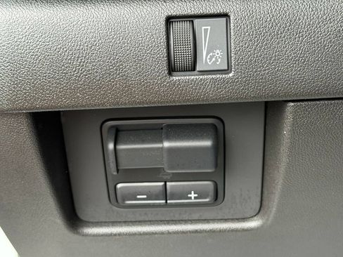 Used 2024 Chevrolet Colorado Trail Boss w/ Technology Package AWD/4WD image 16