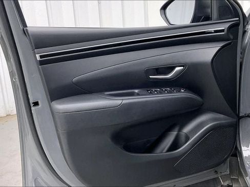 Certified 2024 Hyundai Tucson SE FWD image 20