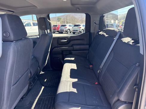 Used 2022 Chevrolet Silverado 1500 Custom image 12