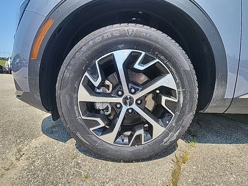 Used 2025 Kia Sportage EX w/ Premium Package AWD/4WD image 24