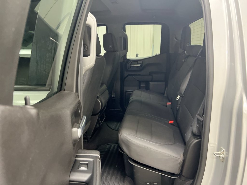Used 2020 Chevrolet Silverado 1500 Custom w/ Custom Value Package AWD/4WD image 22