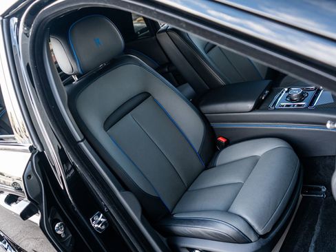 Used 2025 Rolls-Royce Ghost Black Badge image 43