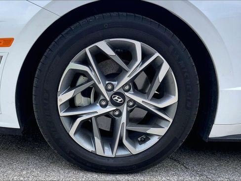 Used 2020 Hyundai Sonata SEL w/ Premium + Sunroof Package FWD image 9