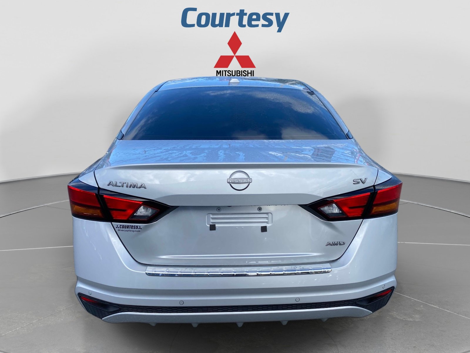 Used 2023 Nissan Altima 2.5 SV AWD/4WD image 4