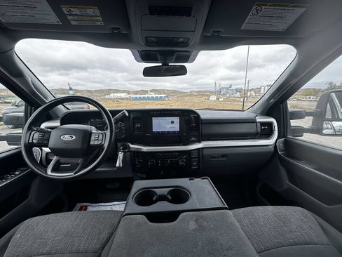 Used 2024 Ford F550 4x4 Crew Cab Super Duty image 12