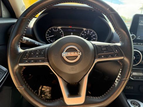 Used 2023 Nissan Sentra SR w/ Midnight Edition Package FWD image 16