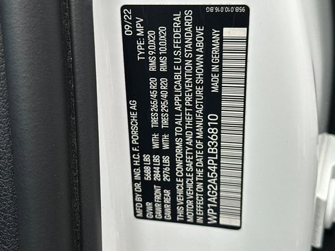 Used 2023 Porsche Macan S image 29