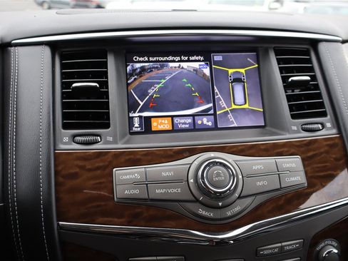 Used 2018 Nissan Armada Platinum w/ Interior Lighting Package image 21