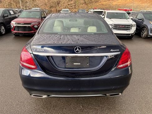 Used 2018 Mercedes-Benz C 300 4MATIC Sedan image 4