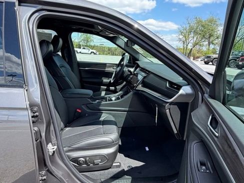 New 2026 Jeep Grand Cherokee L Limited AWD/4WD image 28