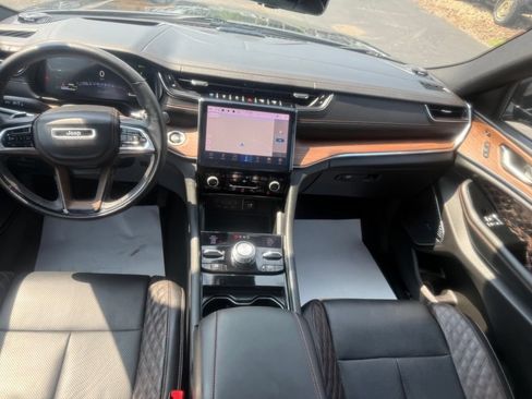 Used 2023 Jeep Grand Cherokee Summit w/ Advanced Protech Group IV AWD/4WD image 42