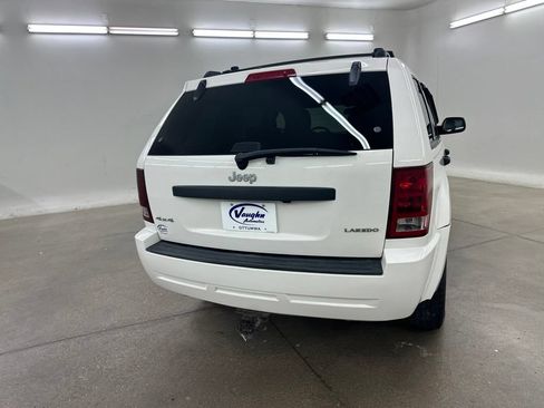 Used 2005 Jeep Grand Cherokee Laredo AWD/4WD image 12