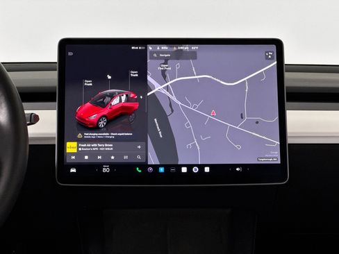 Used 2023 Tesla Model Y Long Range image 29