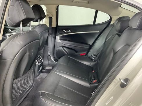 Used 2025 Genesis G70 2.5T RWD image 18