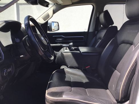 Used 2022 RAM 1500 Laramie AWD/4WD image 12